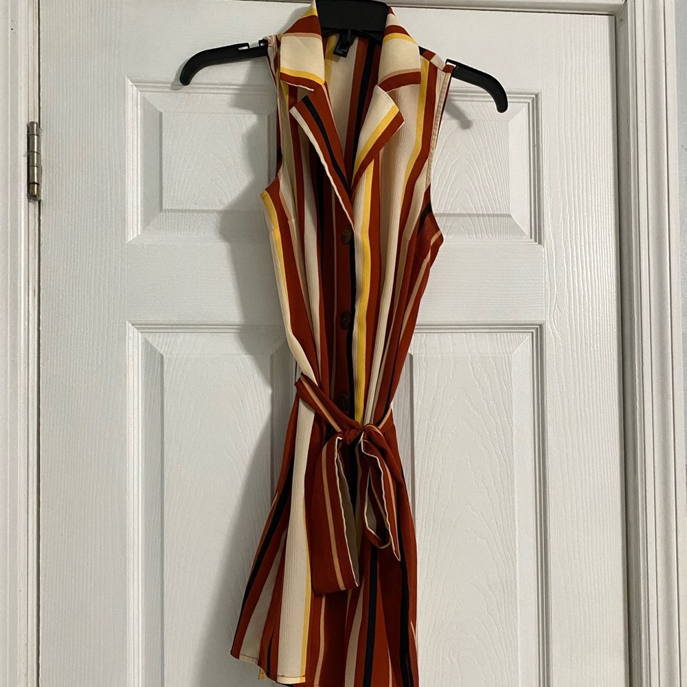 Small multicolored collared and button up dress